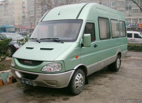 南京汽车中型卡车 依维柯牌 nj6707sjh6型依维柯客车